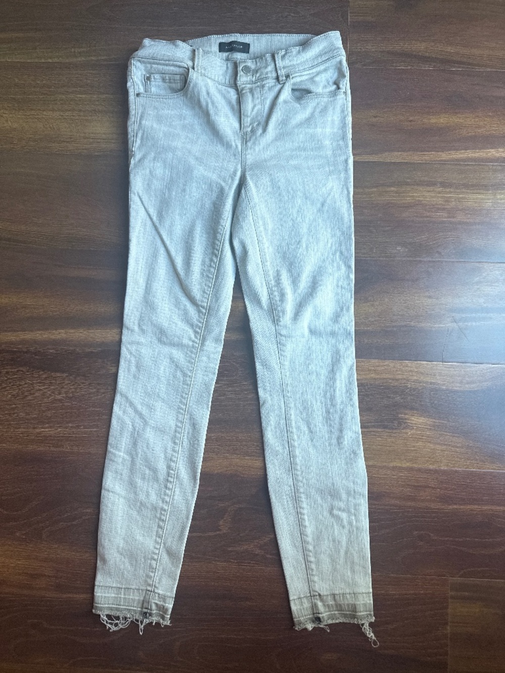 ANN TAYLOR Modern Fit Skinny Jeans Size 0